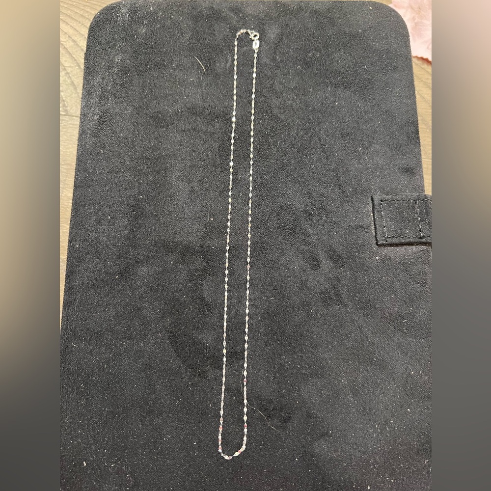 10k 18in White Gold Mirror Chain